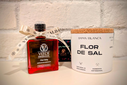 VE X DB Collaboration NAVIDAD2025 Special GIFT PACK PINK